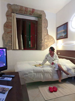 Hotel la Terazza-camera-singola-con1.jpg