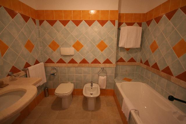 Lägenheter på Golfbanan Is Molas-r_bathroom_2.jpg