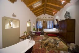 The Place Cagliari-reginaelena-suite-thumb.jpg